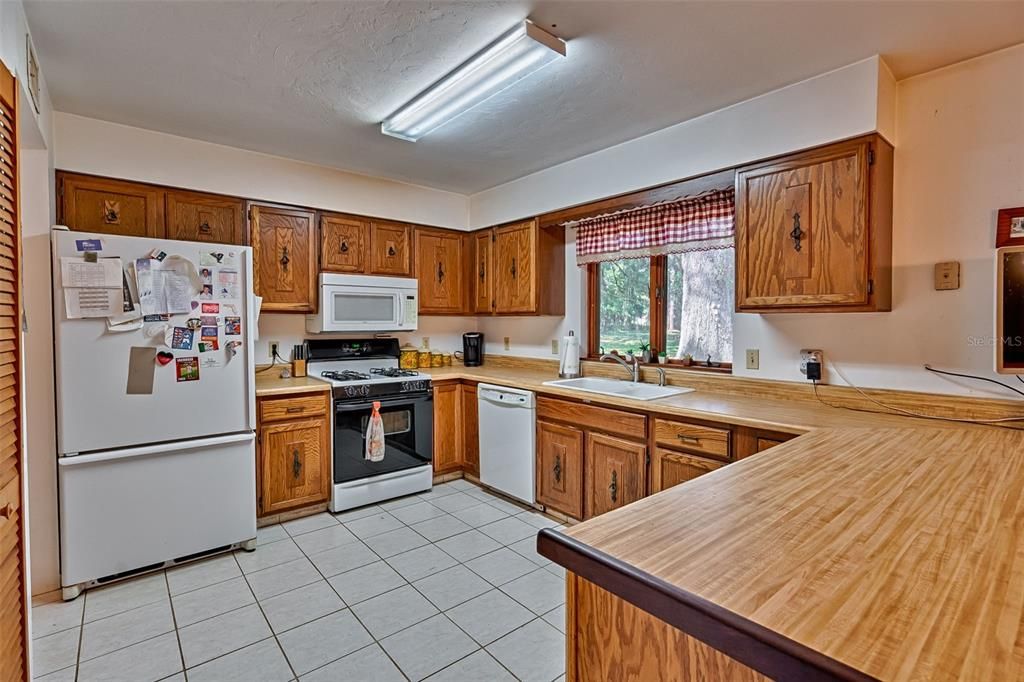 待售: $425,000 (3 贝兹, 2 浴室, 1753 平方英尺)