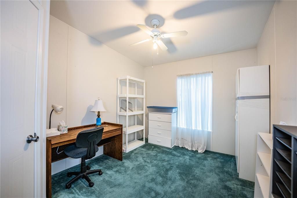 En Venta: $245,000 (3 camas, 2 baños, 1800 Pies cuadrados)