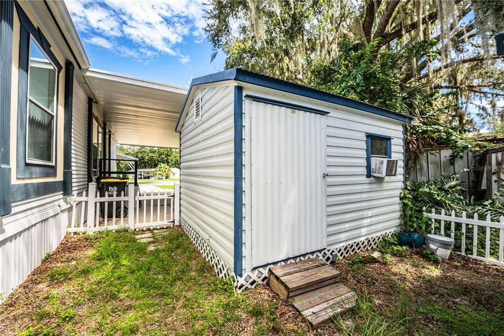 En Venta: $245,000 (3 camas, 2 baños, 1800 Pies cuadrados)