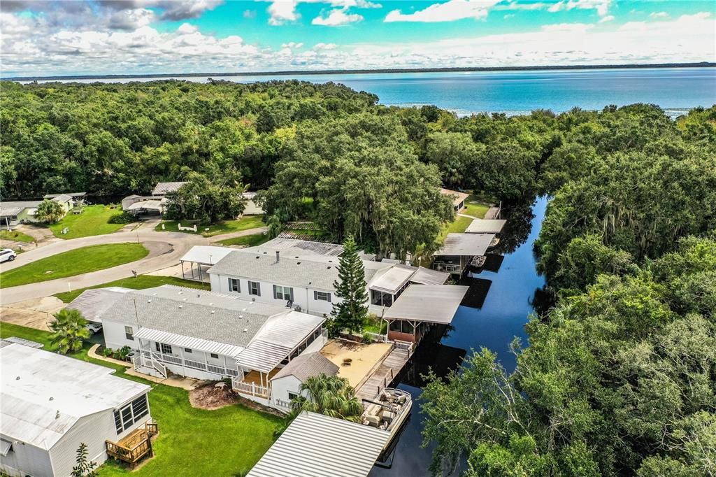 En Venta: $245,000 (3 camas, 2 baños, 1800 Pies cuadrados)