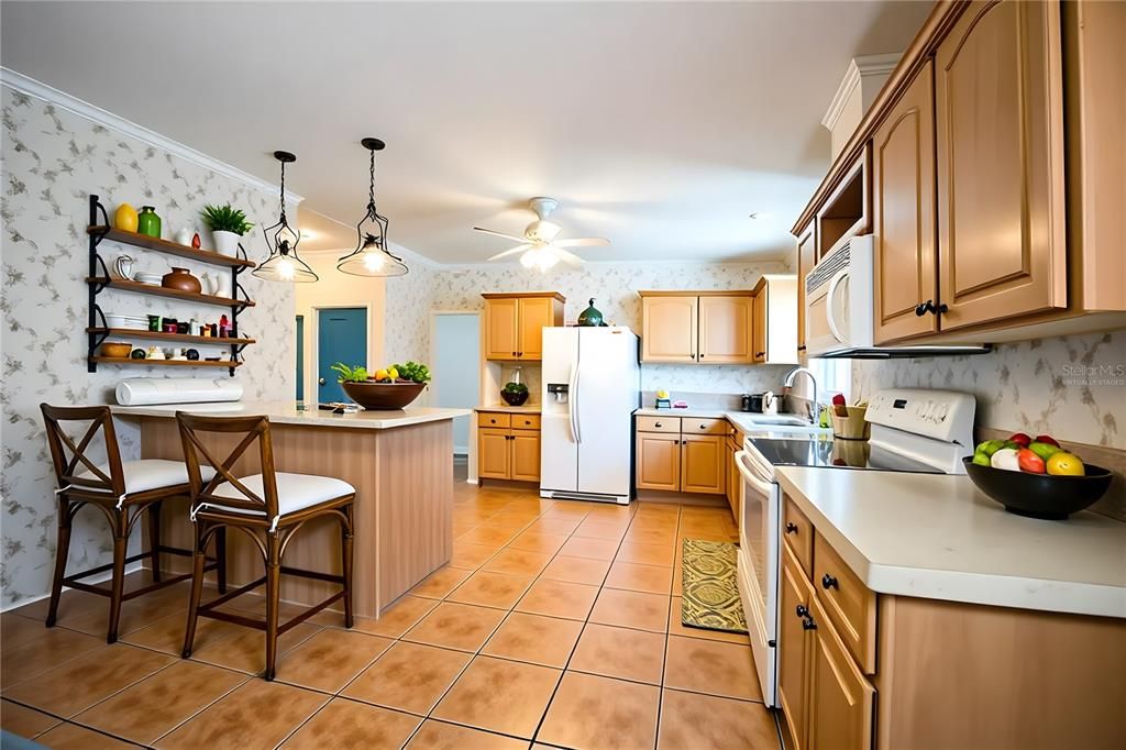 En Venta: $245,000 (3 camas, 2 baños, 1800 Pies cuadrados)