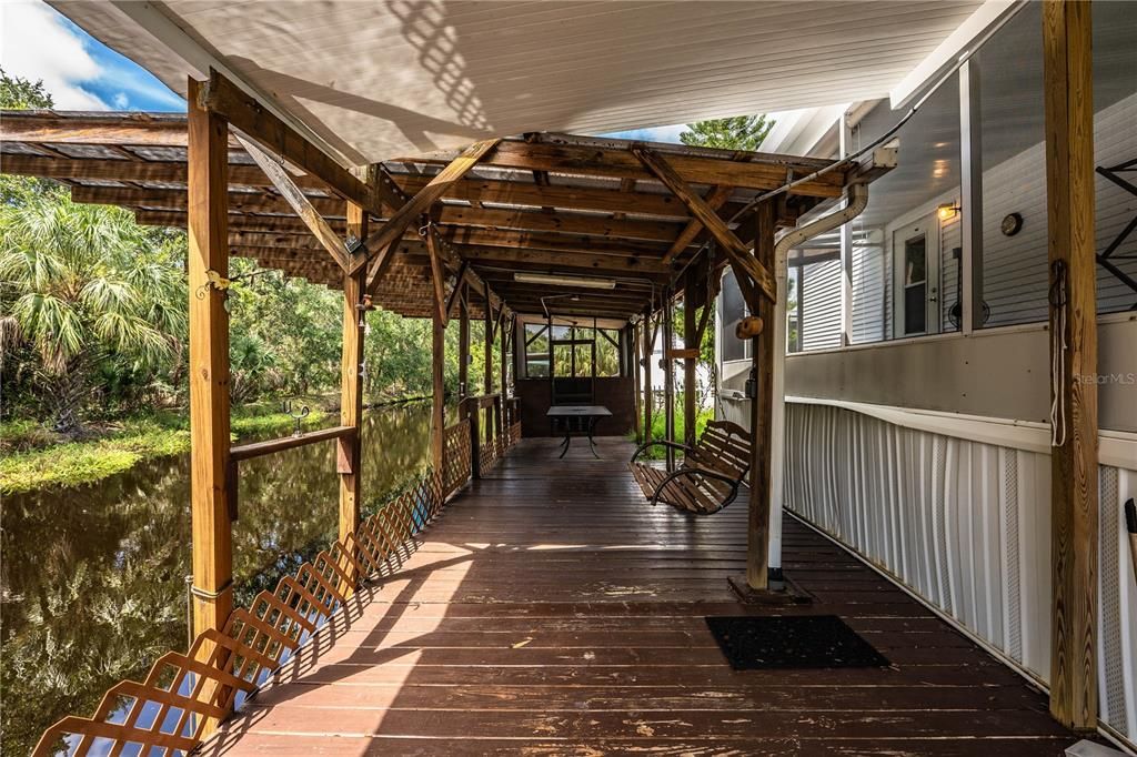 En Venta: $245,000 (3 camas, 2 baños, 1800 Pies cuadrados)