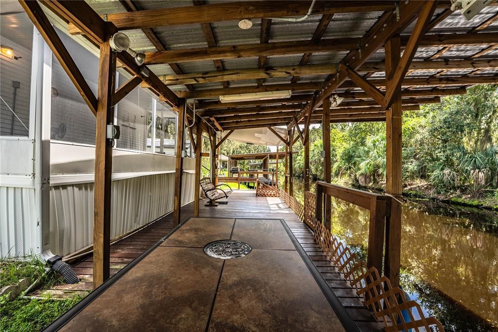 En Venta: $245,000 (3 camas, 2 baños, 1800 Pies cuadrados)