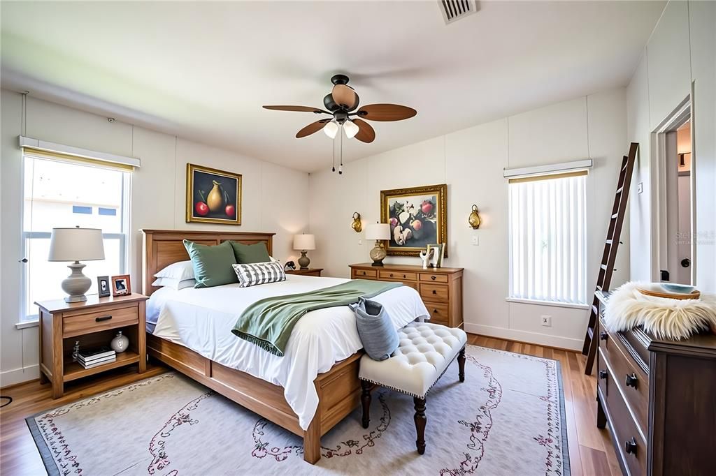 En Venta: $245,000 (3 camas, 2 baños, 1800 Pies cuadrados)