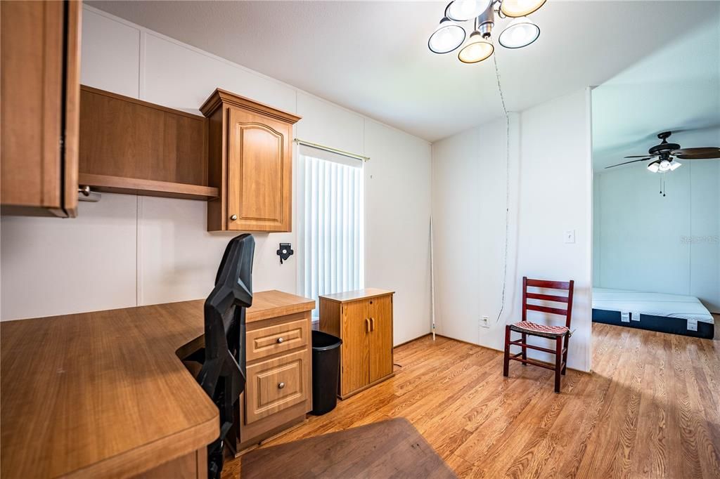 En Venta: $245,000 (3 camas, 2 baños, 1800 Pies cuadrados)