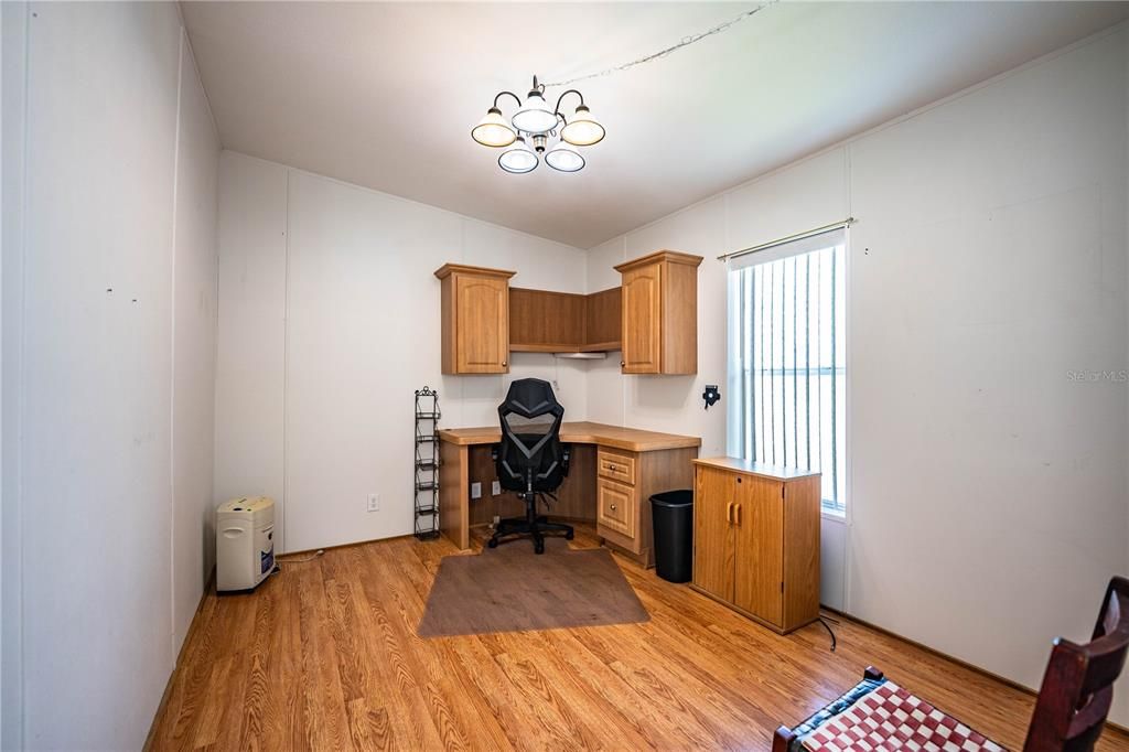 En Venta: $245,000 (3 camas, 2 baños, 1800 Pies cuadrados)