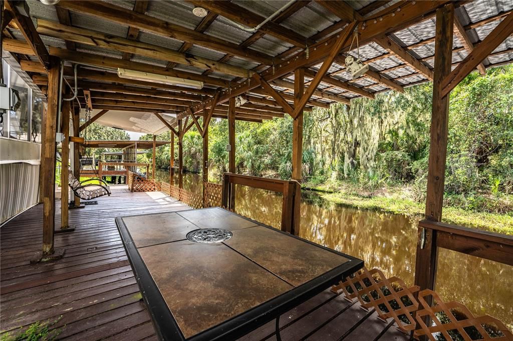 En Venta: $245,000 (3 camas, 2 baños, 1800 Pies cuadrados)