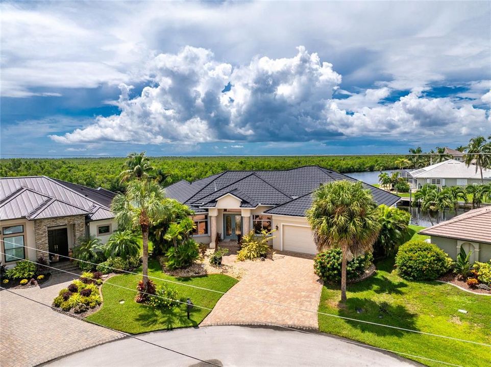 Active With Contract: $1,350,000 (3 beds, 2 baths, 3170 Square Feet)