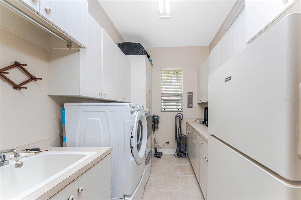 Active With Contract: $1,350,000 (3 beds, 2 baths, 3170 Square Feet)