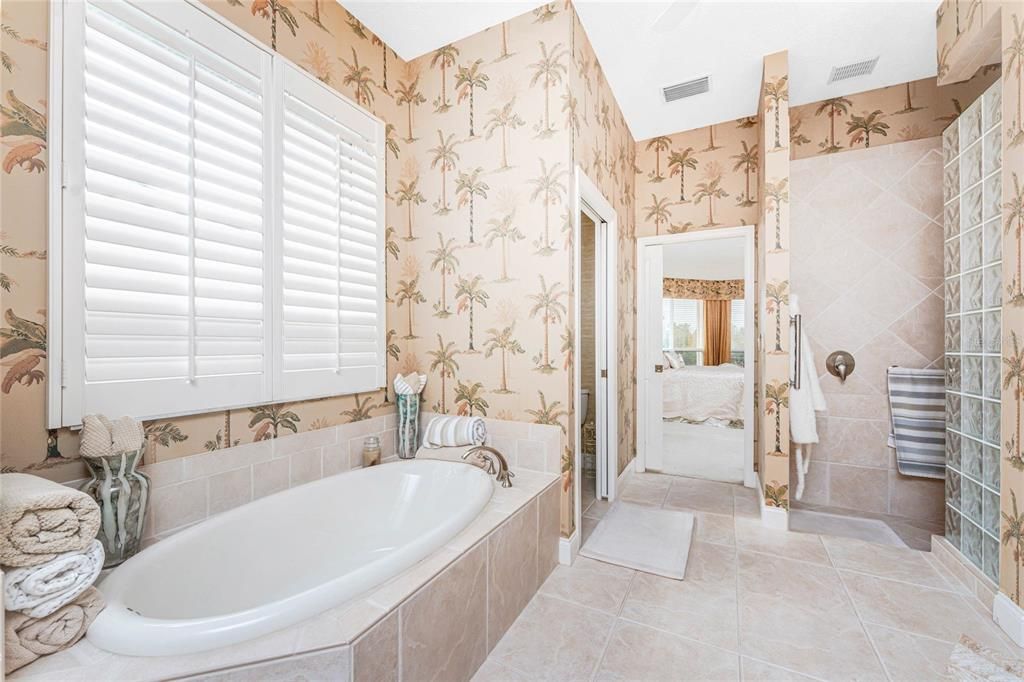 Active With Contract: $1,350,000 (3 beds, 2 baths, 3170 Square Feet)