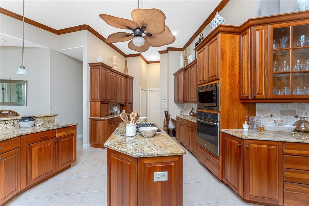 Active With Contract: $1,350,000 (3 beds, 2 baths, 3170 Square Feet)