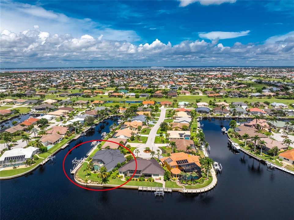 Active With Contract: $1,350,000 (3 beds, 2 baths, 3170 Square Feet)