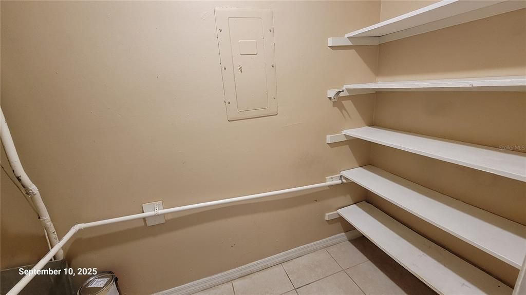 Activo con contrato: $1,145 (1 camas, 1 baños, 838 Pies cuadrados)