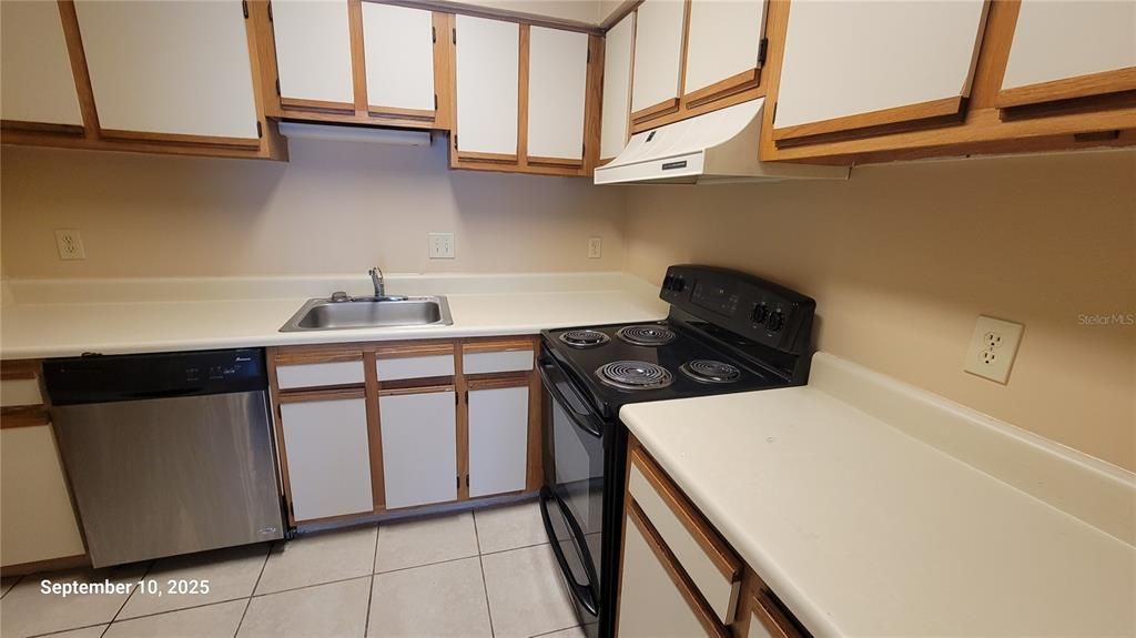 Activo con contrato: $1,145 (1 camas, 1 baños, 838 Pies cuadrados)