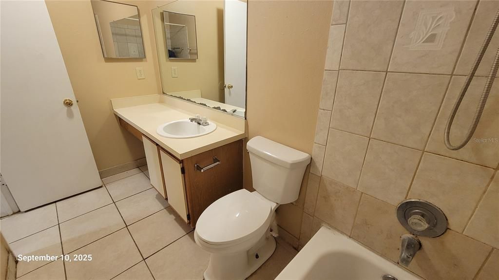 Activo con contrato: $1,145 (1 camas, 1 baños, 838 Pies cuadrados)