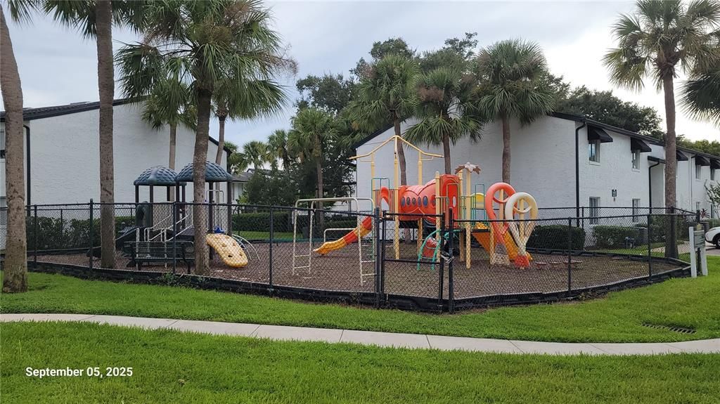 Activo con contrato: $1,145 (1 camas, 1 baños, 838 Pies cuadrados)