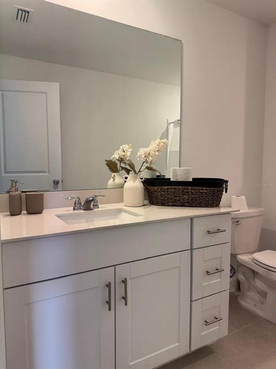 В аренду: $3,800 (5 спален, 2 ванн, 2112 Квадратных фут)