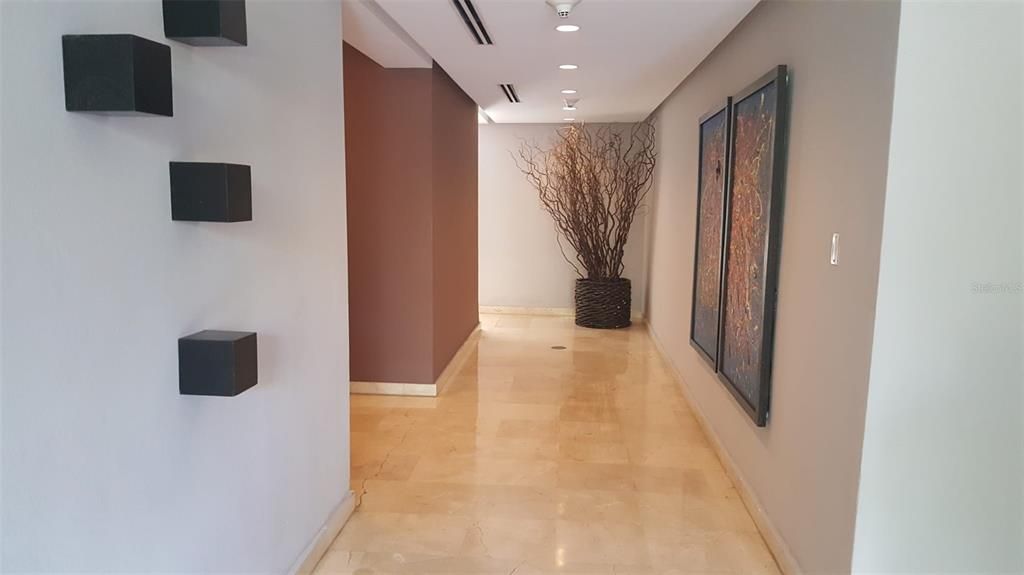 Active With Contract: $3,000 (3 beds, 2 baths, 1912 Square Feet)