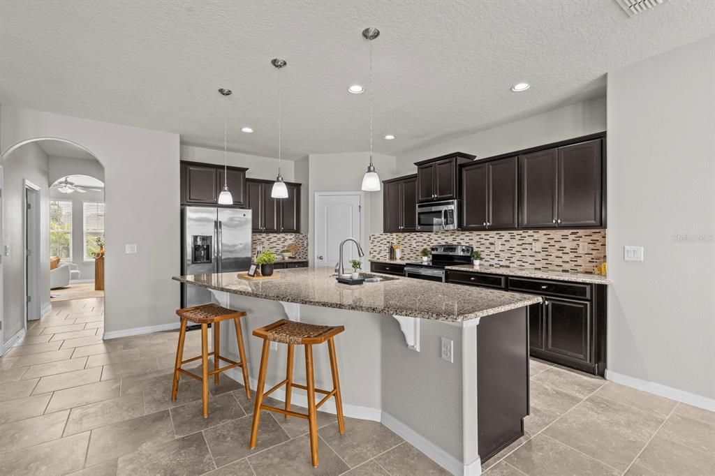 Active With Contract: $499,000 (4 beds, 3 baths, 2764 Square Feet)