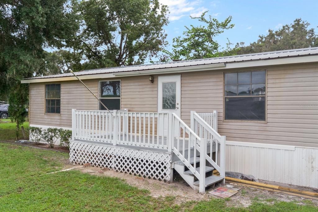 For Sale: $239,000 (3 beds, 2 baths, 1288 Square Feet)