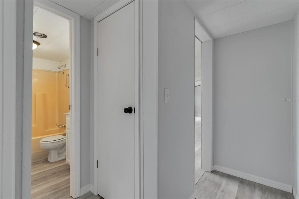 For Sale: $239,000 (3 beds, 2 baths, 1288 Square Feet)