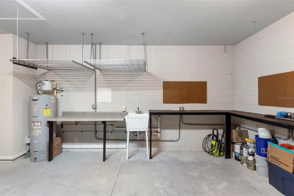 Active With Contract: $699,900 (4 beds, 3 baths, 2651 Square Feet)