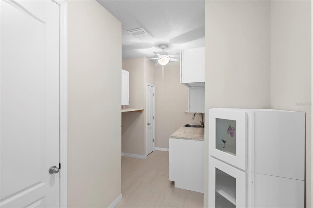 Active With Contract: $699,900 (4 beds, 3 baths, 2651 Square Feet)