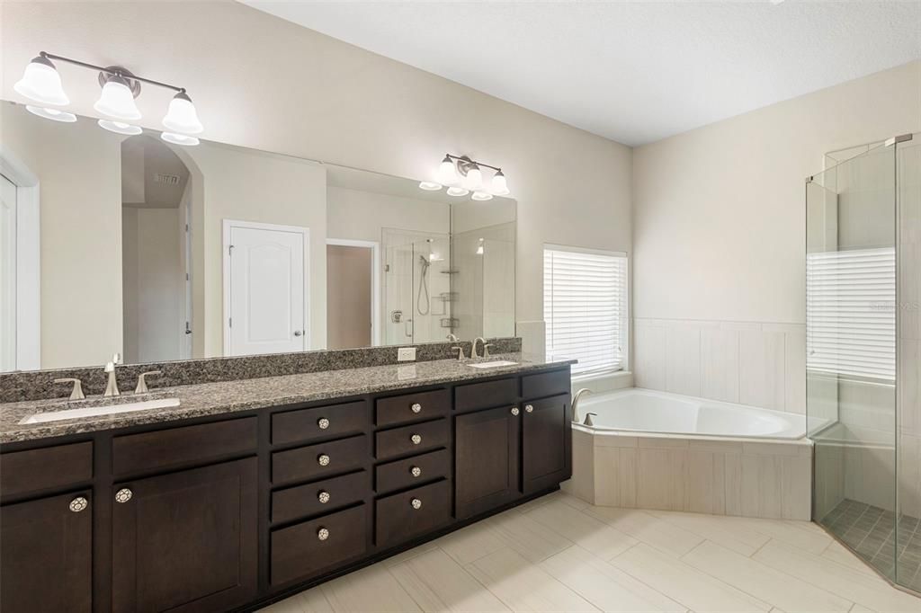 Active With Contract: $699,900 (4 beds, 3 baths, 2651 Square Feet)