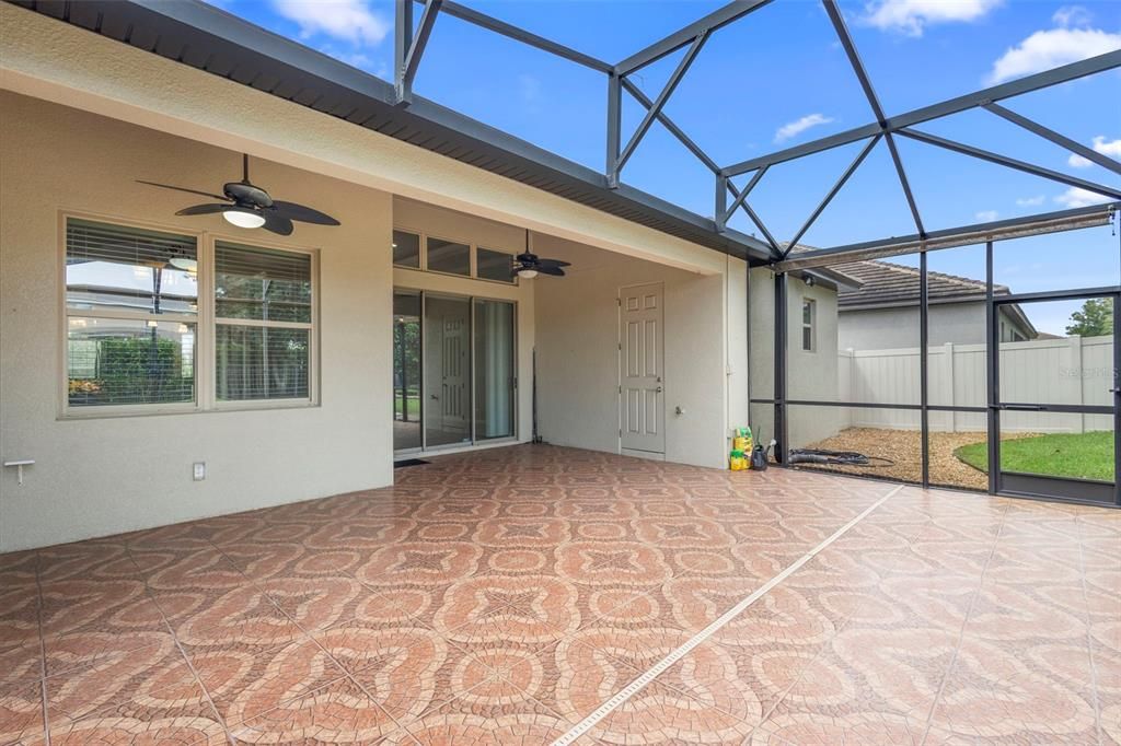 Active With Contract: $699,900 (4 beds, 3 baths, 2651 Square Feet)