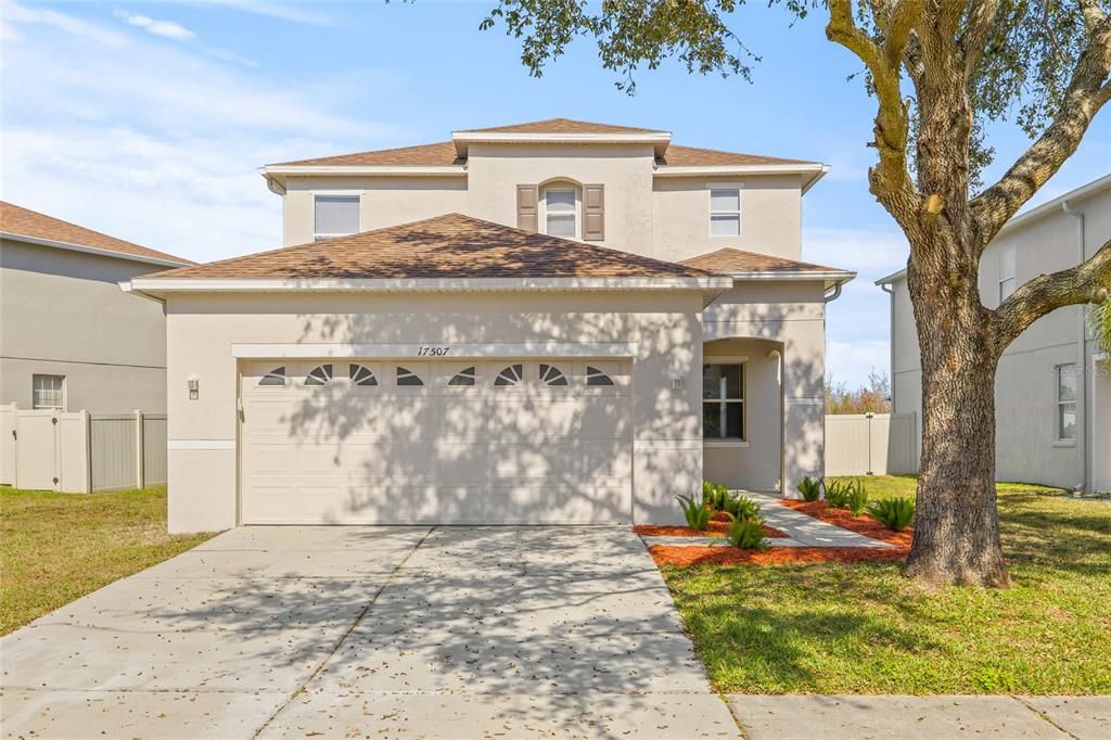 Active With Contract: $3,000 (4 beds, 3 baths, 2652 Square Feet)