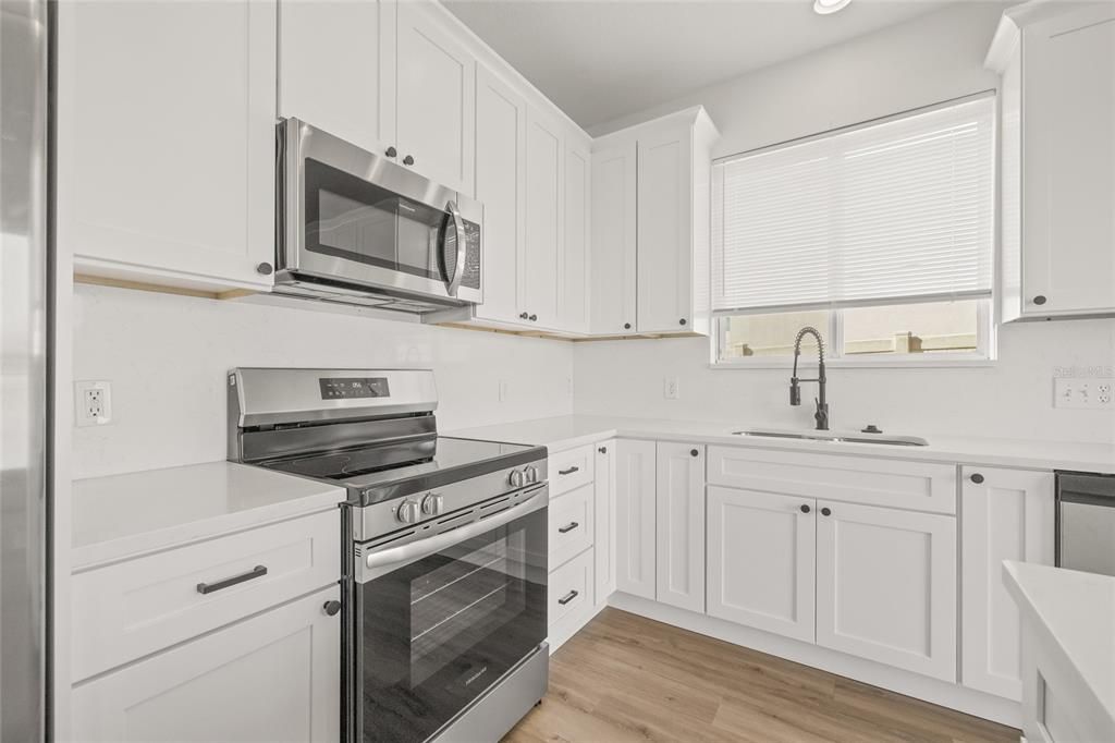 Active With Contract: $3,000 (4 beds, 3 baths, 2652 Square Feet)