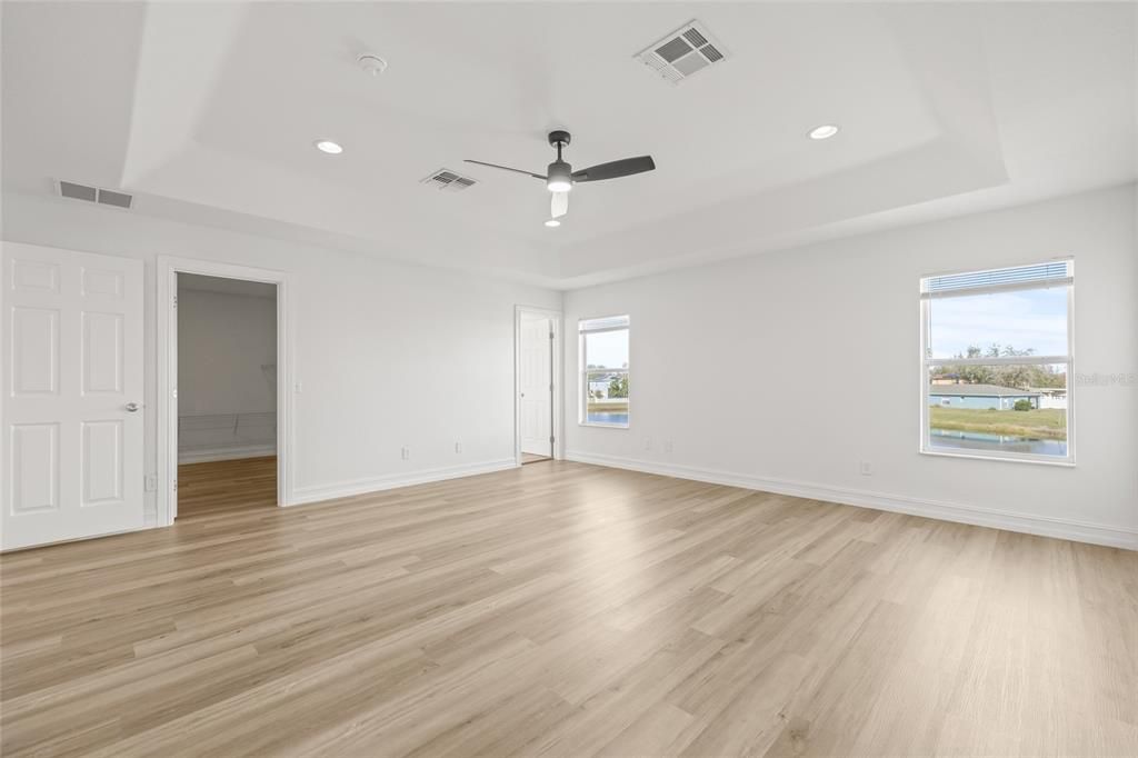 Active With Contract: $3,000 (4 beds, 3 baths, 2652 Square Feet)