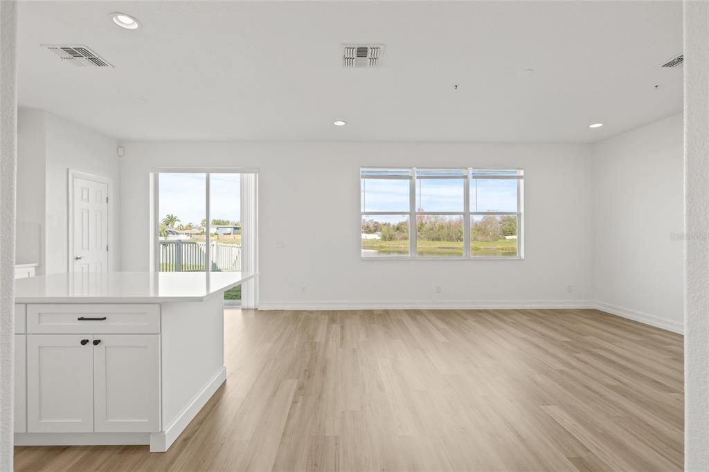 Active With Contract: $3,000 (4 beds, 3 baths, 2652 Square Feet)