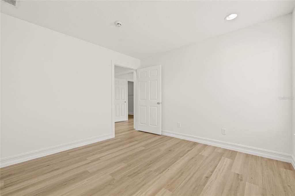 Active With Contract: $3,000 (4 beds, 3 baths, 2652 Square Feet)