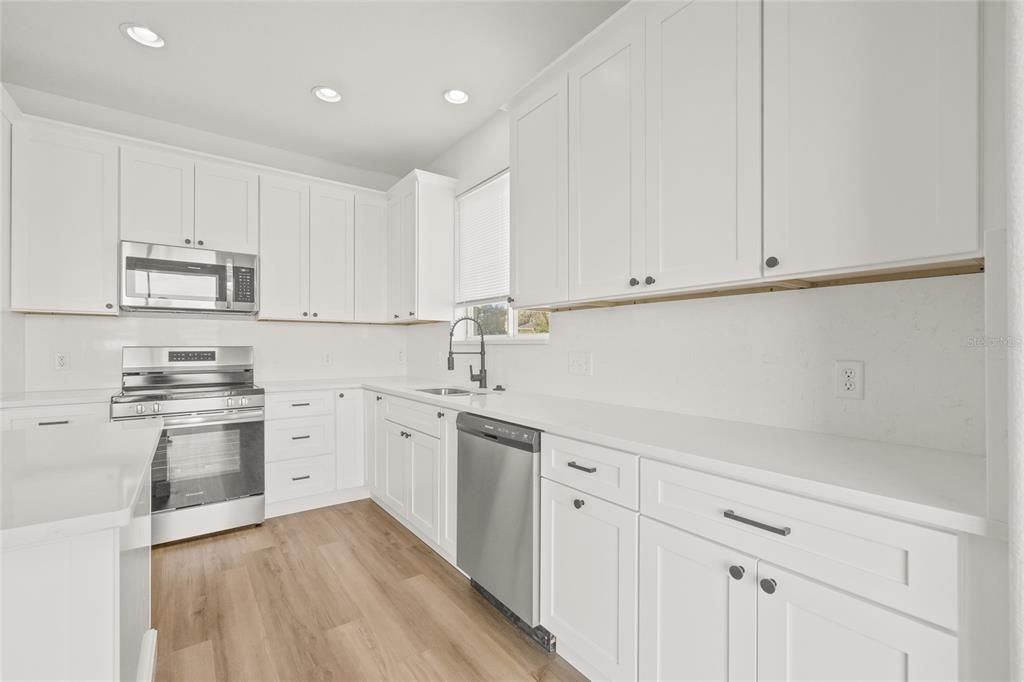 Active With Contract: $3,000 (4 beds, 3 baths, 2652 Square Feet)