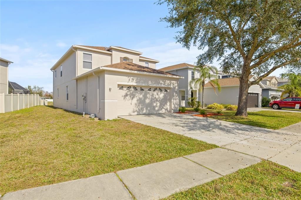 Active With Contract: $3,000 (4 beds, 3 baths, 2652 Square Feet)