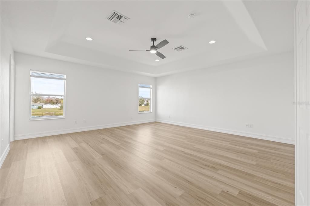 Active With Contract: $3,000 (4 beds, 3 baths, 2652 Square Feet)