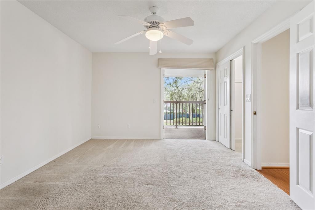 En Venta: $1,200,000 (4 camas, 3 baños, 2378 Pies cuadrados)