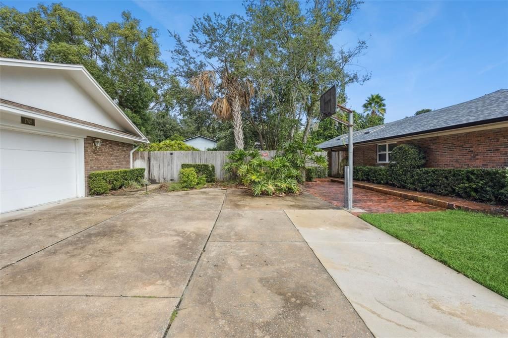 En Venta: $1,200,000 (4 camas, 3 baños, 2378 Pies cuadrados)