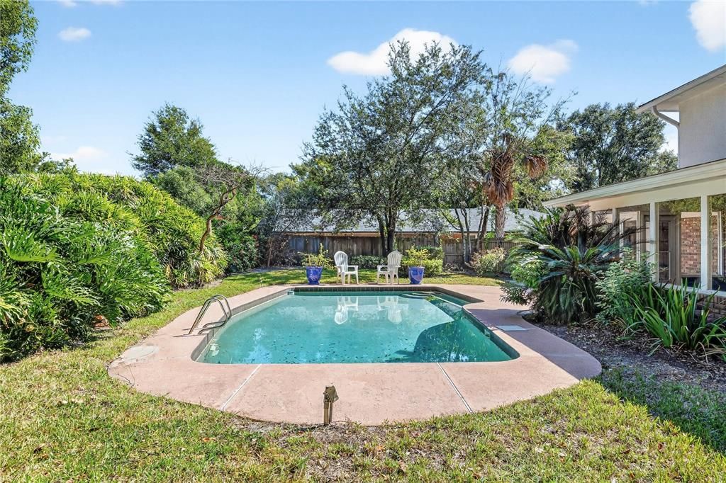 En Venta: $1,200,000 (4 camas, 3 baños, 2378 Pies cuadrados)