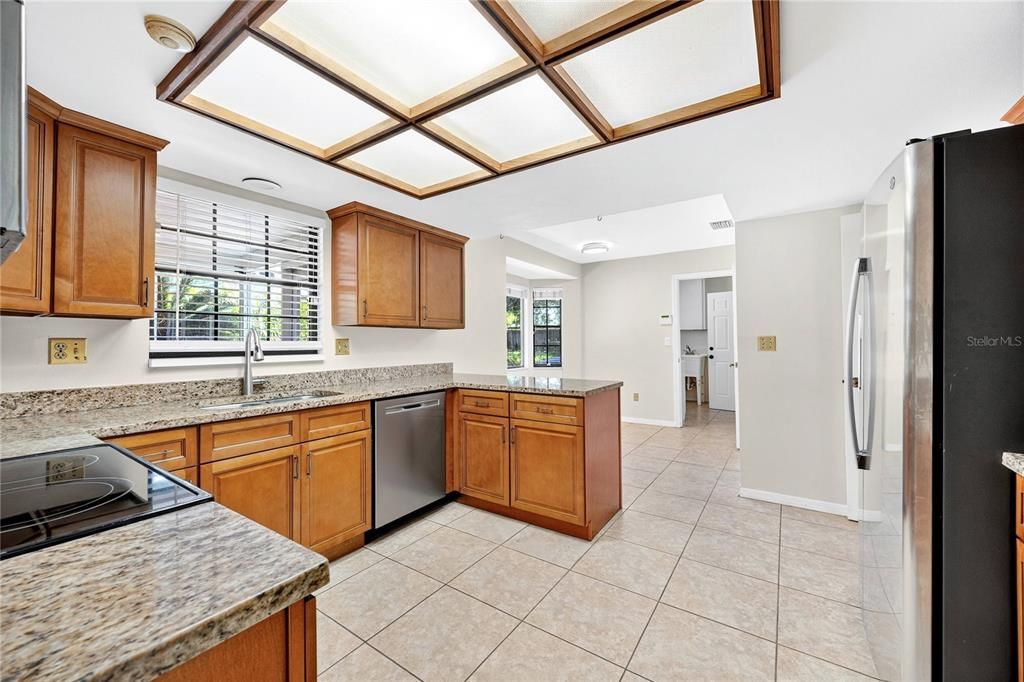 En Venta: $1,200,000 (4 camas, 3 baños, 2378 Pies cuadrados)