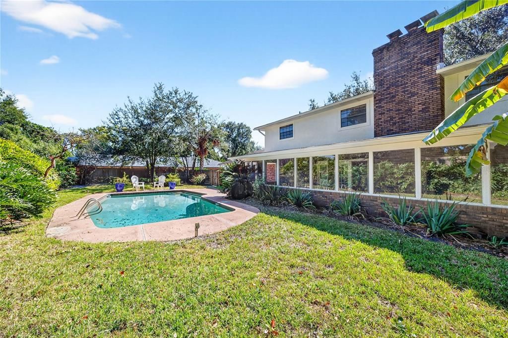 En Venta: $1,200,000 (4 camas, 3 baños, 2378 Pies cuadrados)