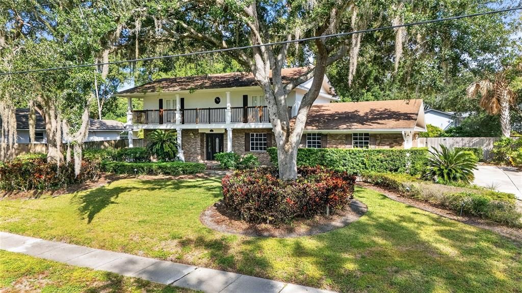 En Venta: $1,200,000 (4 camas, 3 baños, 2378 Pies cuadrados)