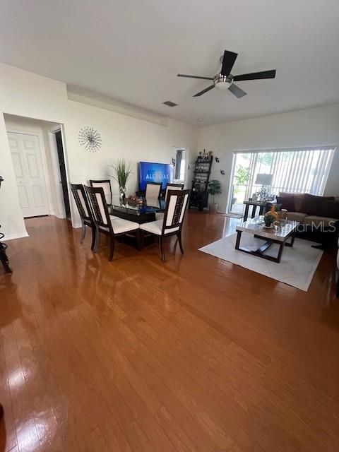 Active With Contract: $295,000 (2 beds, 2 baths, 1153 Square Feet)