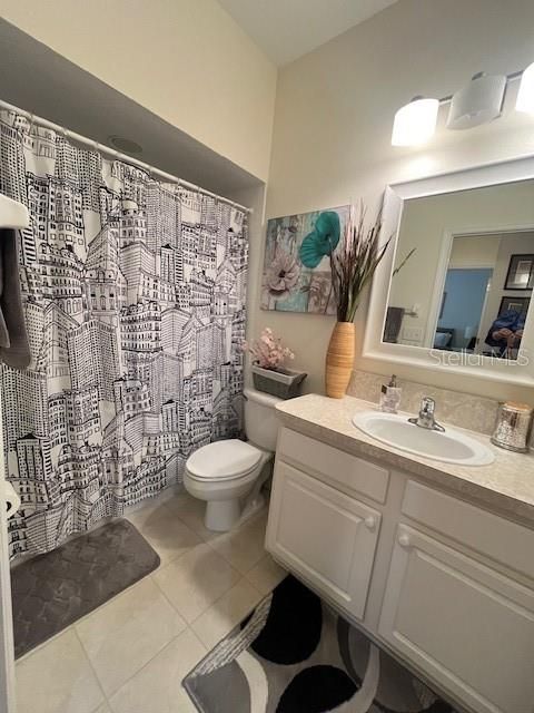 Active With Contract: $295,000 (2 beds, 2 baths, 1153 Square Feet)