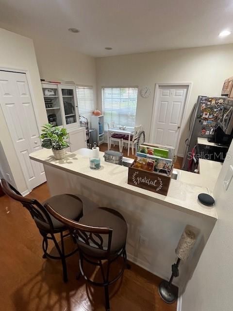 Active With Contract: $295,000 (2 beds, 2 baths, 1153 Square Feet)