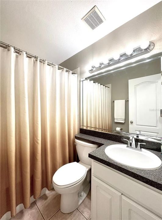 For Sale: $169,900 (2 beds, 2 baths, 1021 Square Feet)