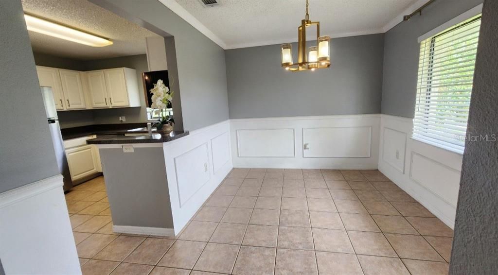 For Sale: $169,900 (2 beds, 2 baths, 1021 Square Feet)