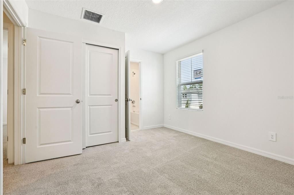 En Venta: $287,770 (3 camas, 2 baños, 1566 Pies cuadrados)