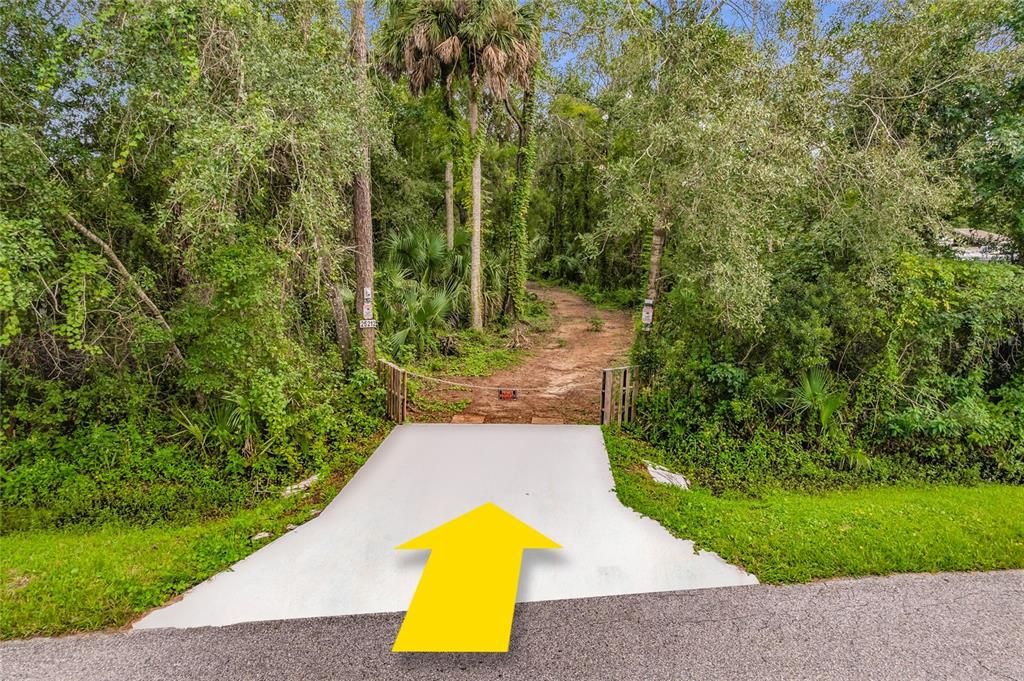 На продажу: $122,000 (1.03 acres)